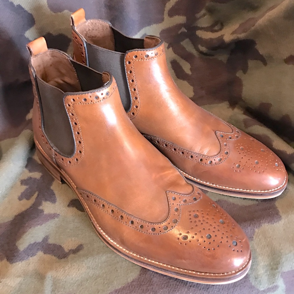 Johnston & Murphy Wingtip Chelsea Boots Size 10M